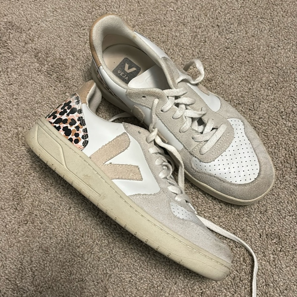 Veja Sneakers
